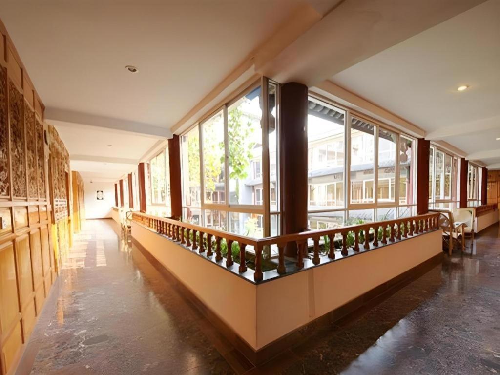 Golden Spring Hotel Lijiang Lijiang  Exterior photo
