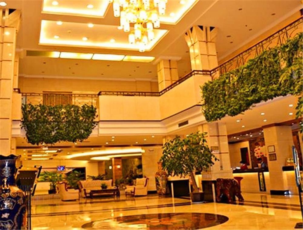 Golden Spring Hotel Lijiang Lijiang  Exterior photo
