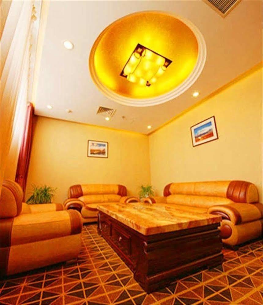 Golden Spring Hotel Lijiang Lijiang  Exterior photo