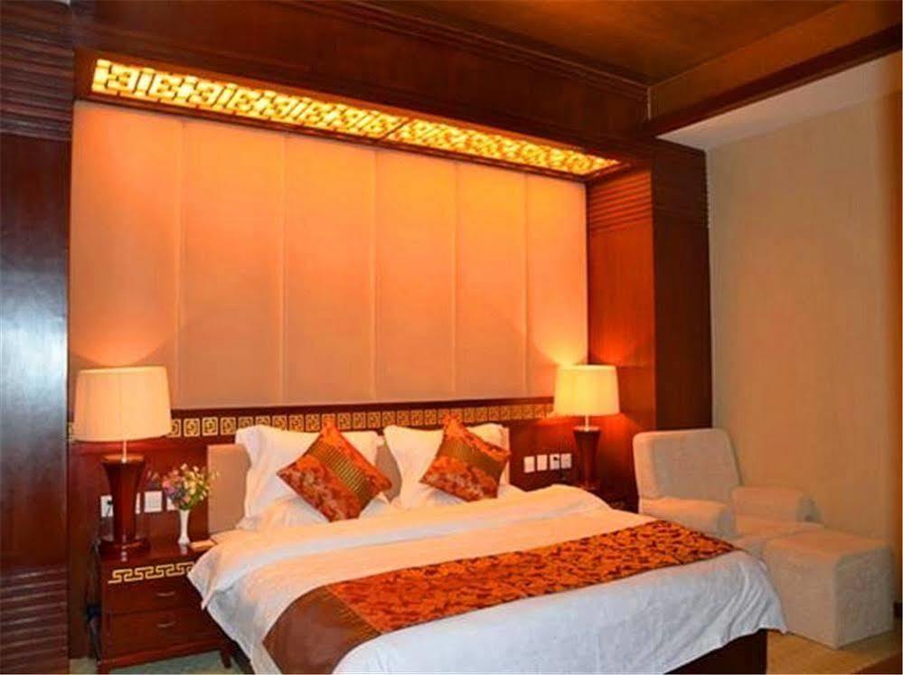 Golden Spring Hotel Lijiang Lijiang  Room photo