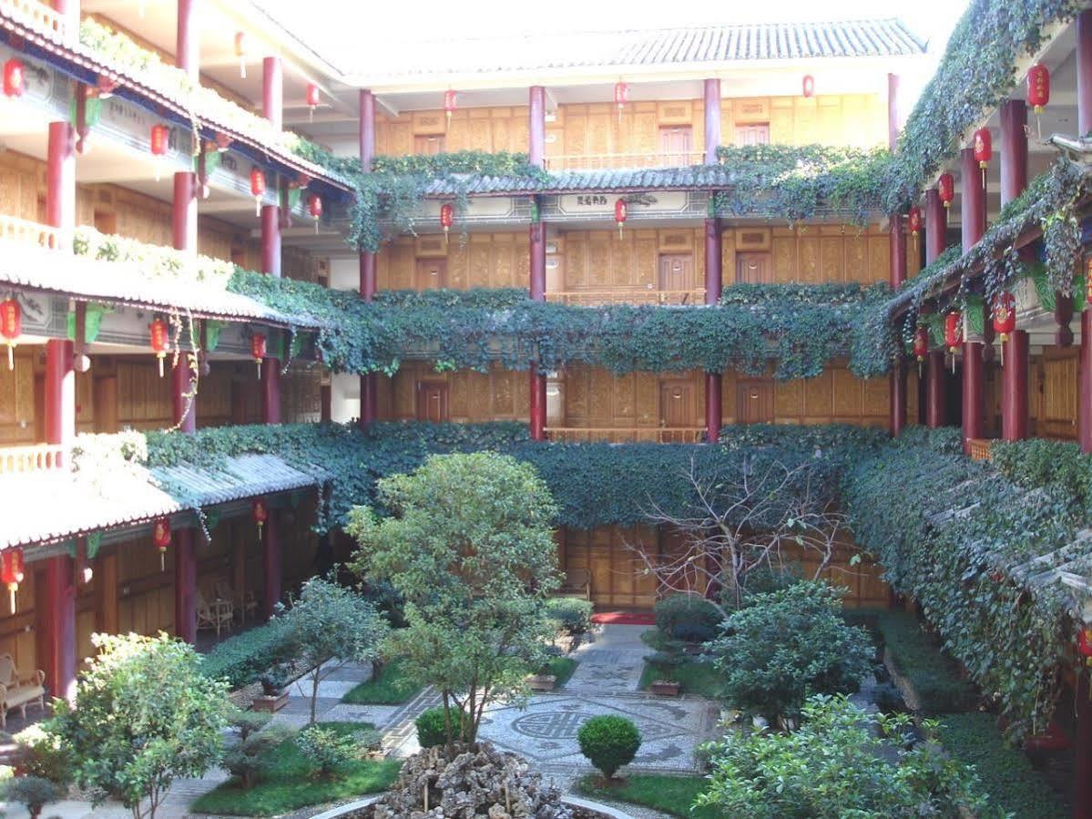 Golden Spring Hotel Lijiang Lijiang  Exterior photo